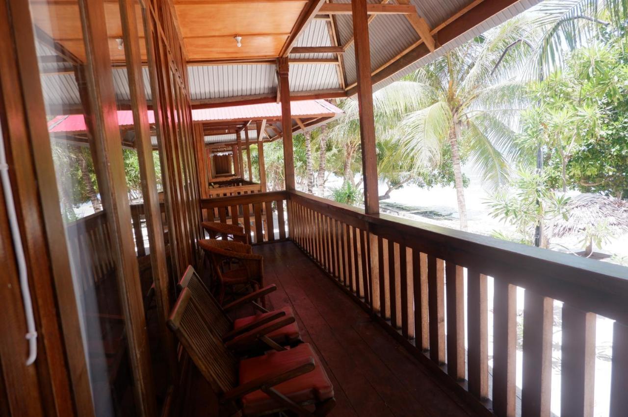 Wakatobi Patuno Diving And Beach Resort By Sahid Wanci Exterior foto